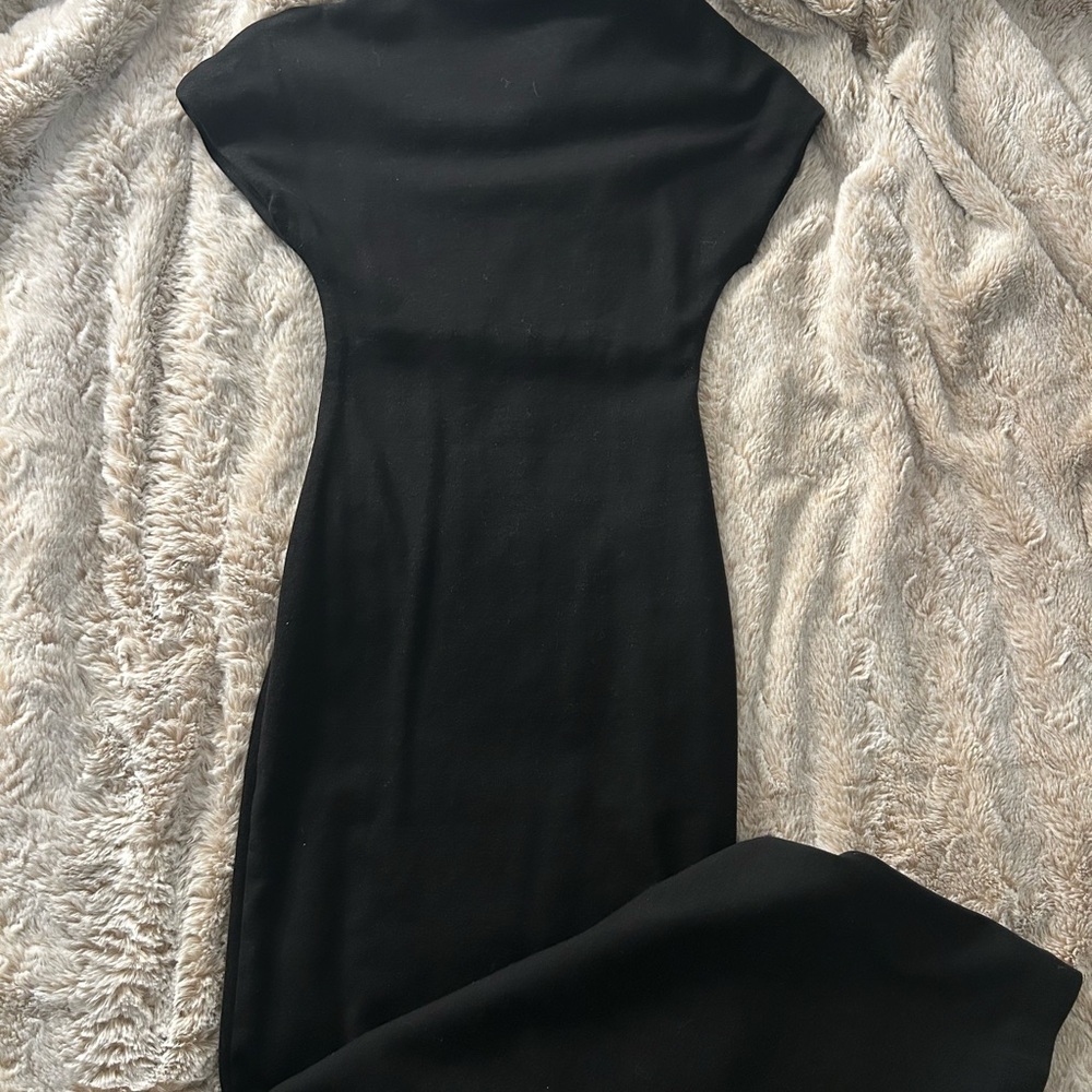 Chic Black Dress